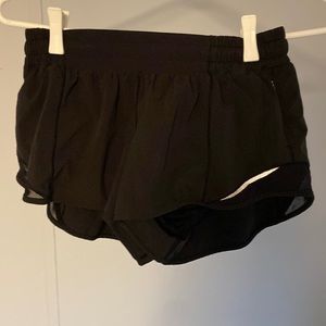 Lululemon Shorts, size 6